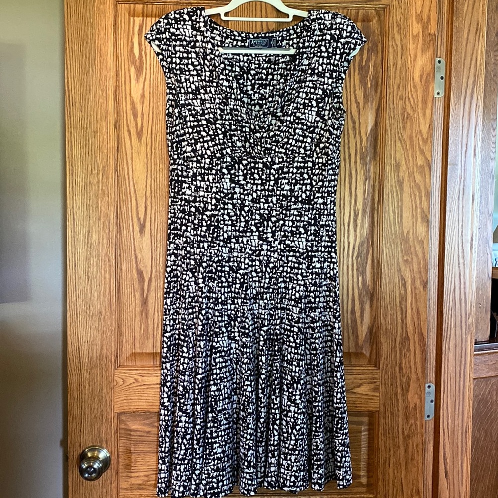 American Living black and white patterned dress worn only a couple times size 10